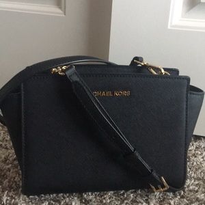 Selma Medium Saffino Leather Crossbosy